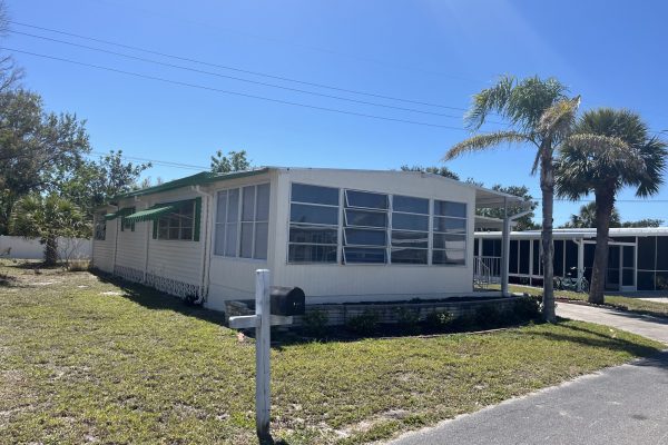 733 Roma  $75,000   Handyman special       